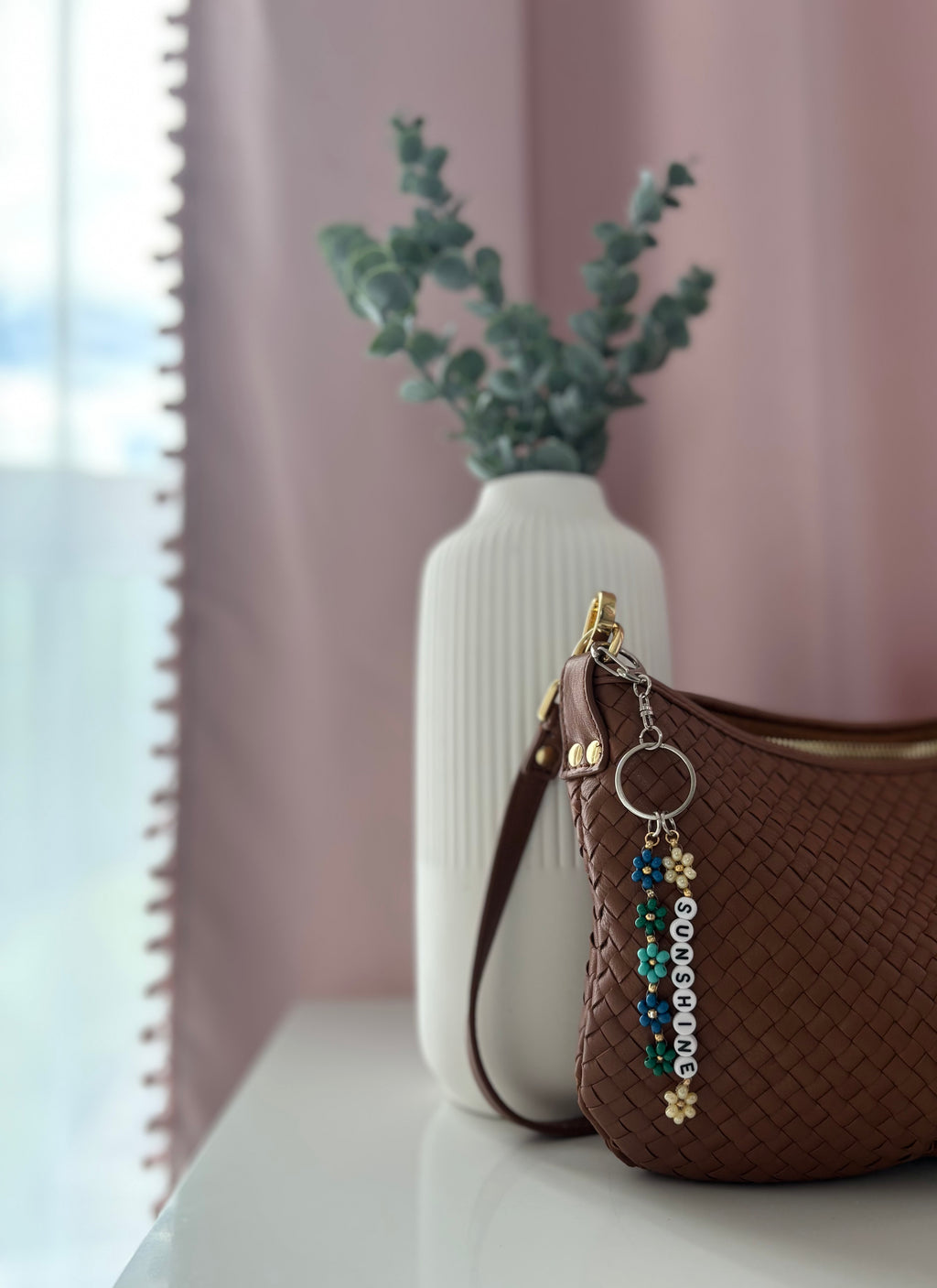 Beaded Daisy Keychain - SUNSHINE