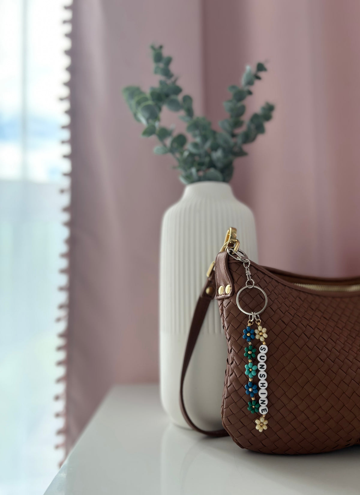 Beaded Daisy Keychain - SUNSHINE