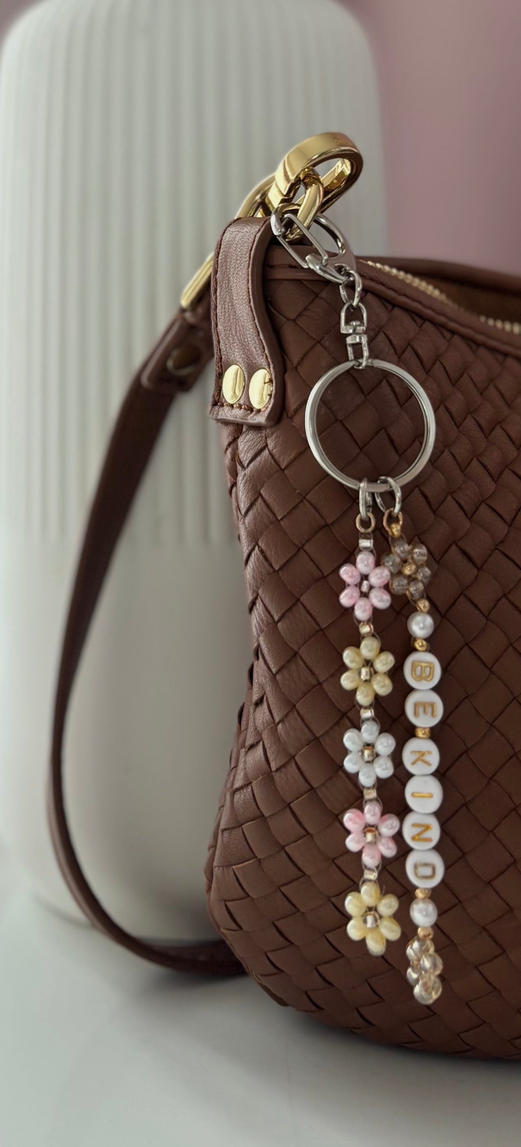 Daisy Beaded Keychain - BE KIND